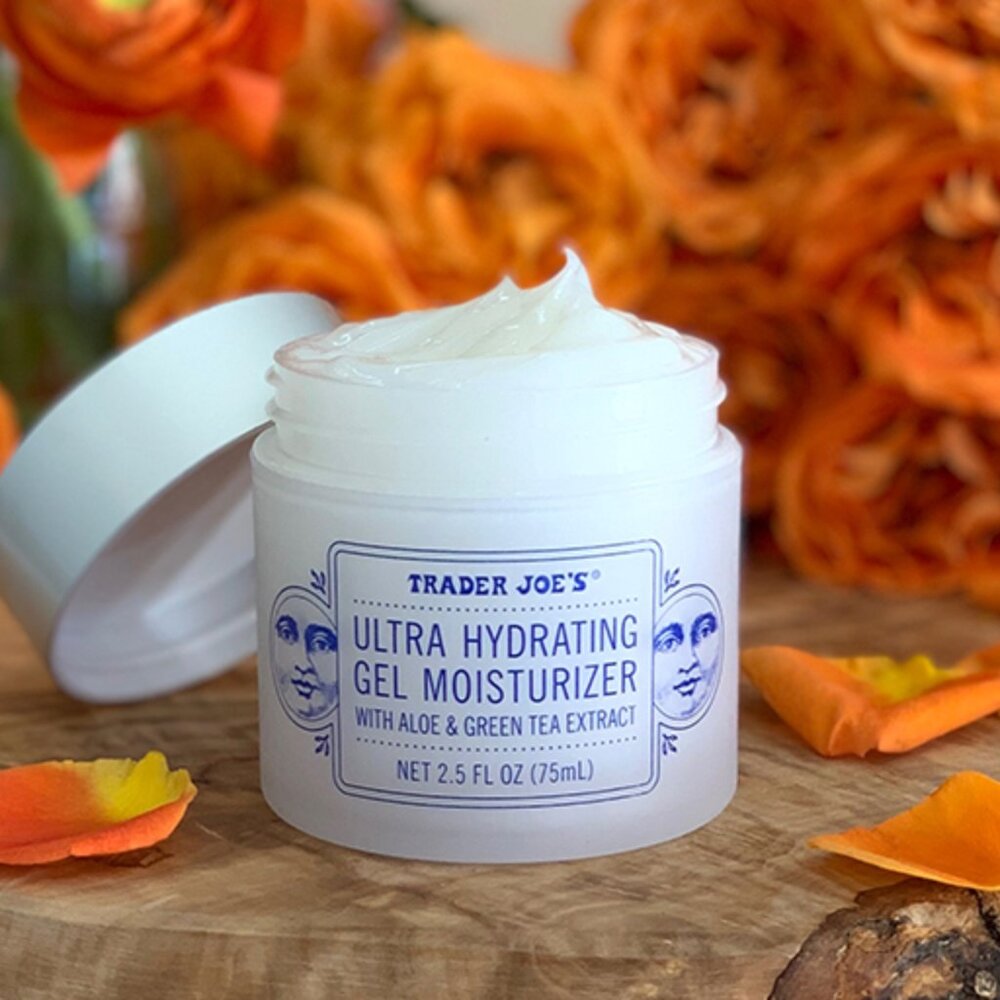 Trader Joe's Ultra Hydrating Gel Moisturizer with aloe and green tea NEW NWT